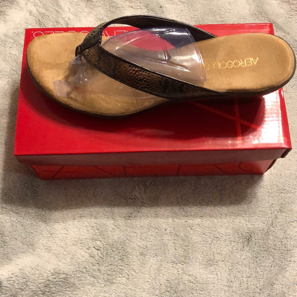 Aerosoles brown leather printed sandals- 10M